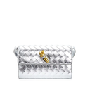 حقيبة جلد شبابية