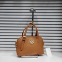 حقيبة جلد شبابية