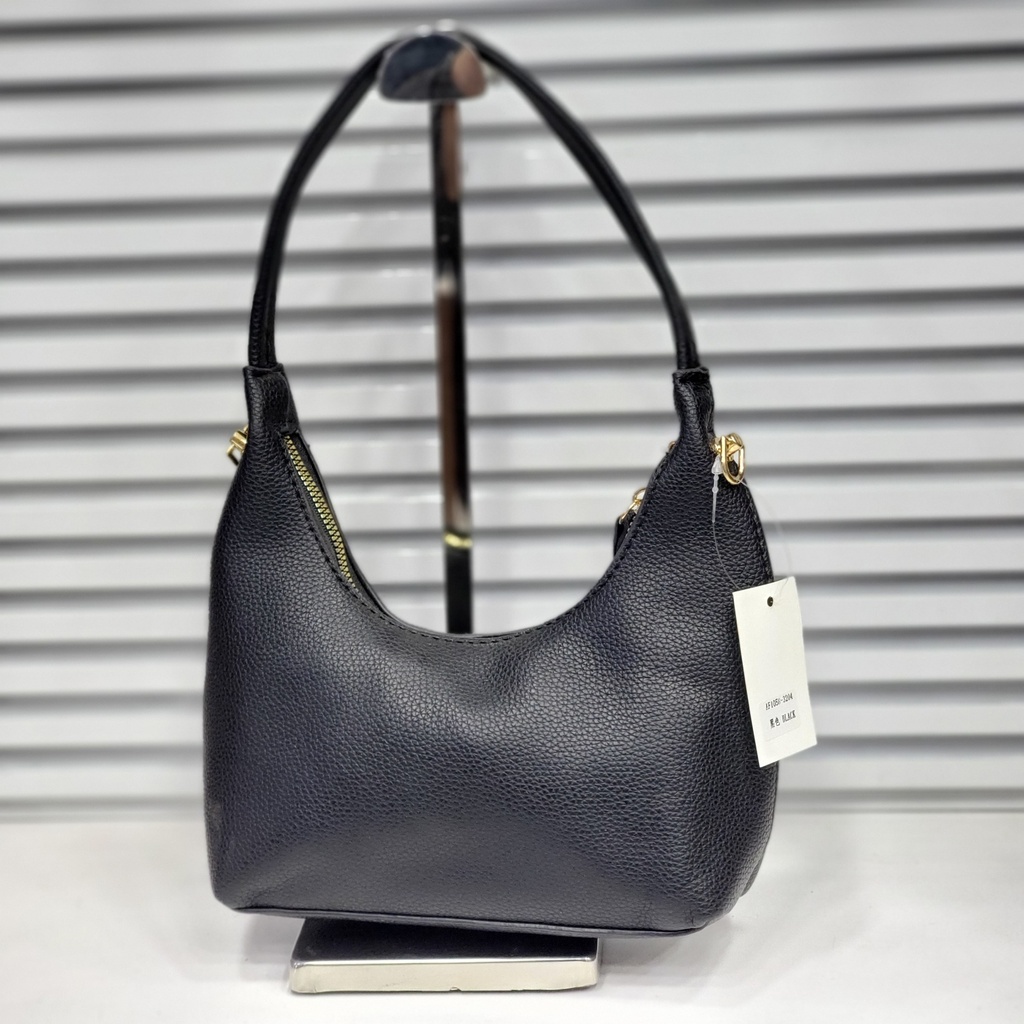 حقيبة جلد شبابية