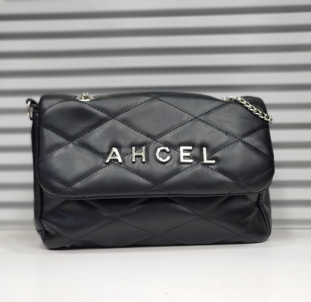 حقيبة جلد شبابية