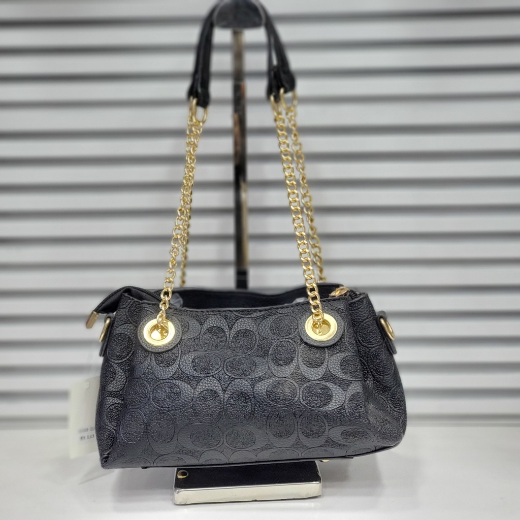 حقيبة جلد شبابية