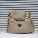 حقيبة جلد شبابية