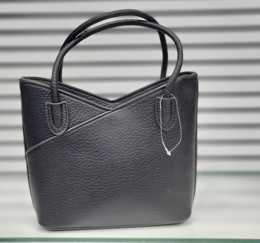 حقيبة جلد شبابية