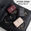 حقيبة جلد شبابية