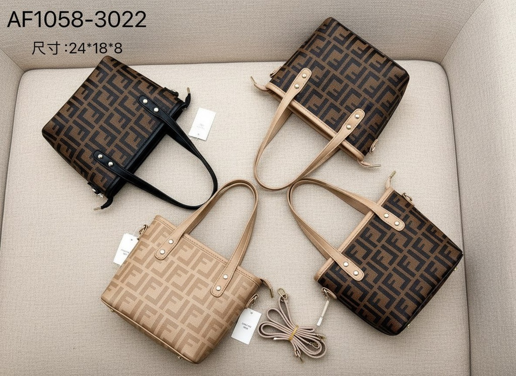 حقيبة شبابية فندي